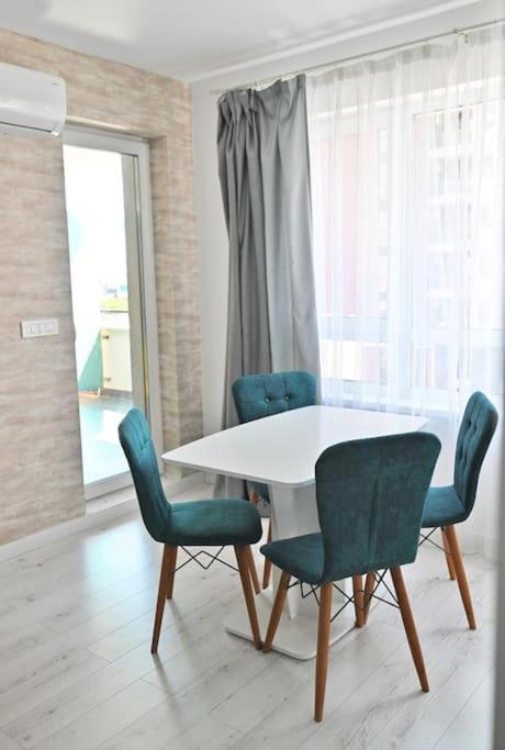 7A Dream Apartment 7A Si Parcare オラデア エクステリア 写真